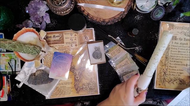 The Witches Moon June 2019 Unboxing смотреть онлайн