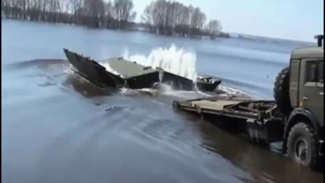понтонный КАМАЗ смотреть онлайн