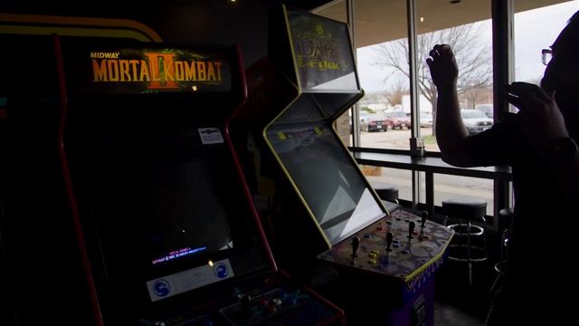 Free Play Richardson - Full Retro Arcade Tour! смотреть онлайн