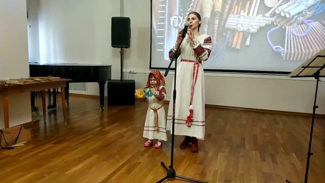 Два бубна и свирель / Концерт Александры Шериной смотреть онлайн