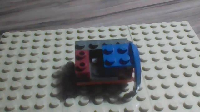 How to build: Robot Head. (first stop motion) смотреть онлайн