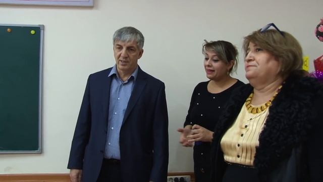 Хизри Абакаров продолжает инспекцию образовательных учреждений города смотреть онлайн