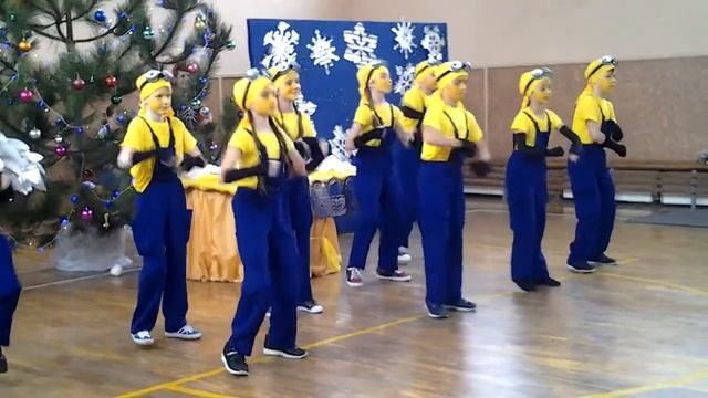 Танец "SKIBIDI" детский утренник школа смотреть онлайн