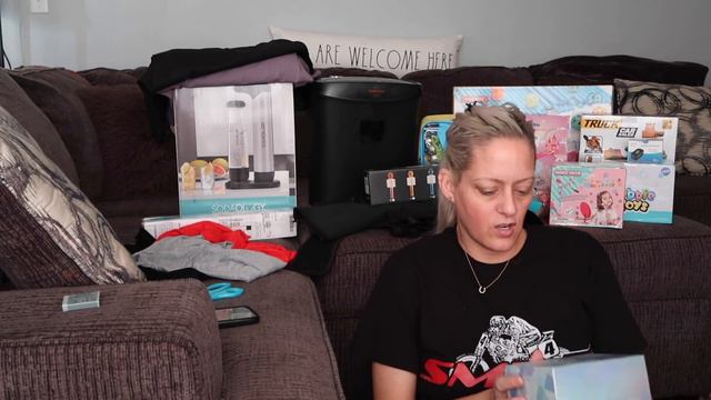 HUGE PR UNBOXING | Angie's Life смотреть онлайн