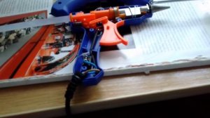 Что делать если термоклей течёт из пистолета. Устранение неисправности.