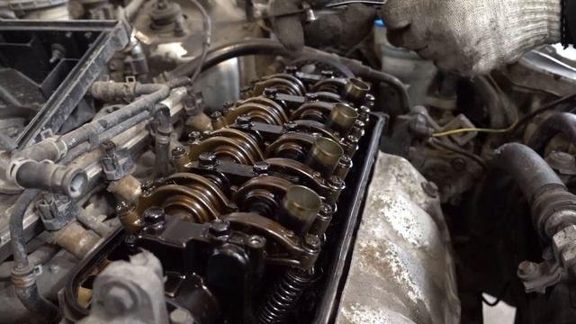 Регулировка клапанов Honda Civic 1.4 авторемонт