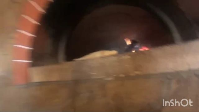 Кальцоне в дровяной печи. смотреть онлайн