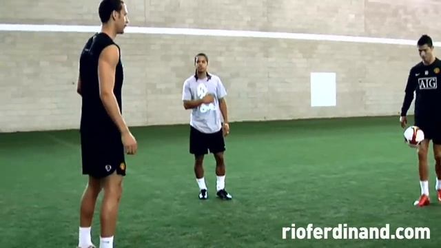 Cristiano Ronaldo Freestyle Skills | #5 Players Lounge