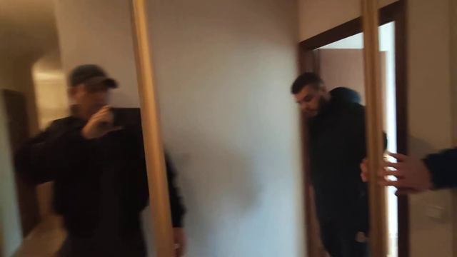 Спасибо, Дмитрий! Шкафчики стоят. Всё сделано чётко!? Шкафы купе - обзор от заказчика смотреть онлайн