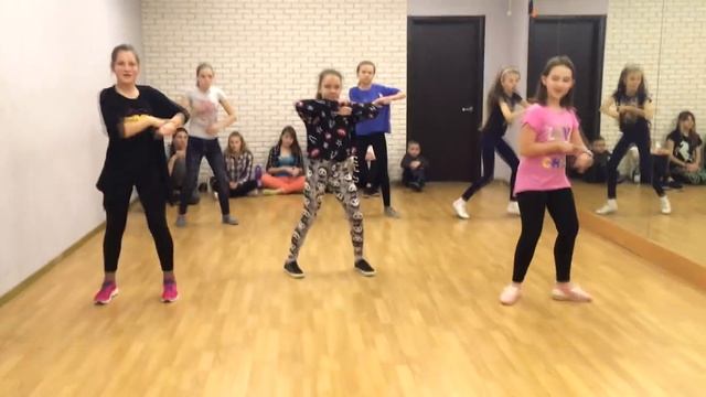 Прикольный танец ТРОЛЛЬ - ВРЕМЯ и СТЕКЛО смотреть онлайн