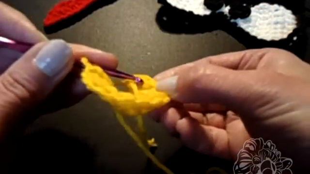 Cómo tejer gorro Angry Birds 3° parte (crochet earflap hat) -tejido para zurdos- смотреть онлайн