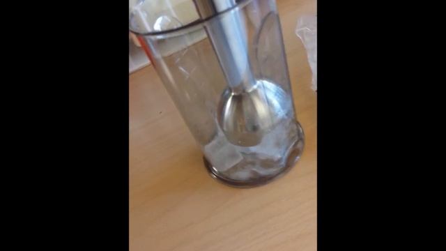 Eis crushen für Mango Basilikum Limonade смотреть онлайн