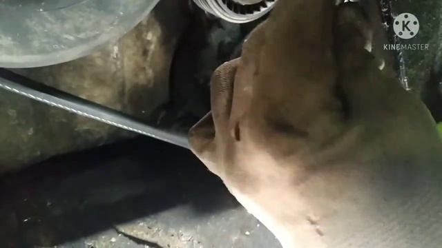 Замена роликов и ручайкового ремня Пежо 406 смотреть онлайн