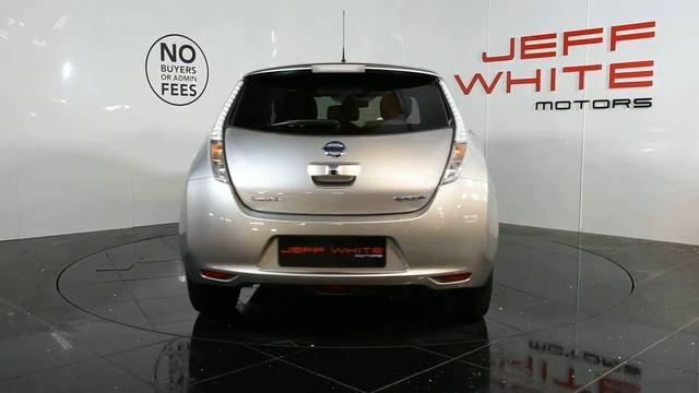 2017 Nissan Leaf 30kw TEKNA 5dr Automatic смотреть онлайн