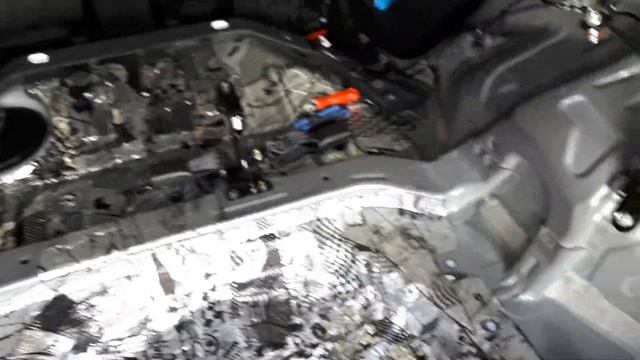 Hyundai Creta переделываем шумоизоляцию багажника смотреть онлайн