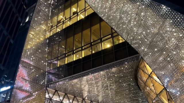 СЕУЛ | Тревел-гид по модным районам, корейской еде и самым интересным местам Южной Кореи смотреть онлайн