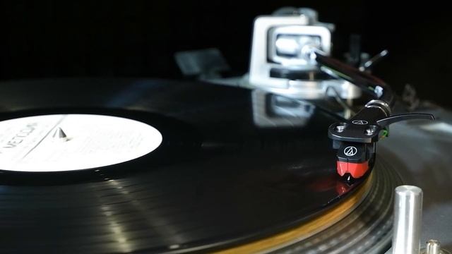 Винил. Орхидеи в лунном свете. Танцевальная музыка 30-х годов. 1983 смотреть онлайн