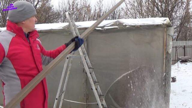 КАК ЛЕГКО СЧИСТИТЬ СНЕГ С ТЕПЛИЦЫ! МОЙ СПОСОБ, ПРОВЕРЕННЫЙ ВРЕМЕНЕМ!!! смотреть онлайн