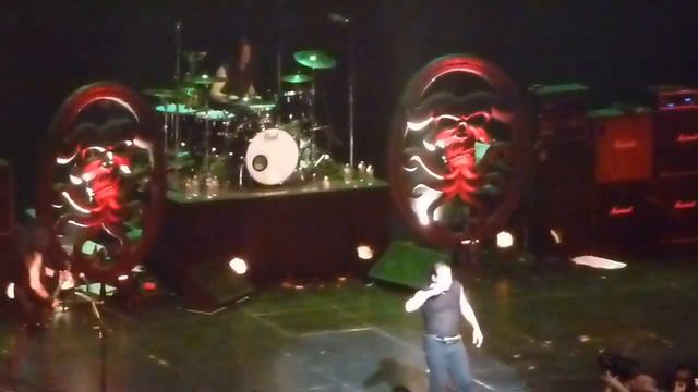 Danzig Legacy,Misfits "Mother" @ Gibson Amphitheater, Legacy Tour 10-31-2011. смотреть онлайн