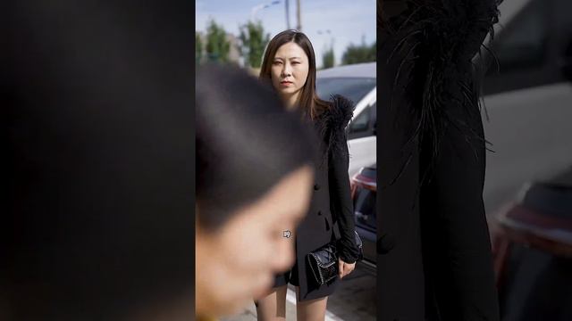 狠心經理私吞了員工血汗錢，搞得員工母親沒錢住院，不料下一秒她就被總裁辭退！ 【郭亞利】 смотреть онлайн