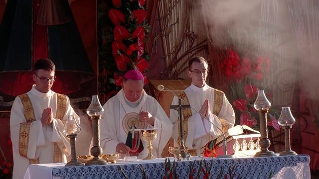 MSZA ŚWIĘTA NA KALWARII KODEŃSKIEJ - Abp Mieczysław Mokrzycki - 14 sierpnia 2023 r. смотреть онлайн