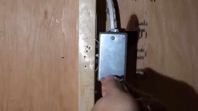 How I Built My SOLAR Powered Workshop - Power Anywhere