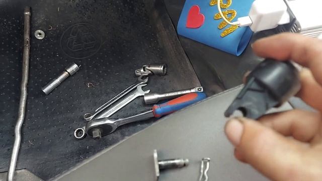 trocar cilindro de embreagem da hilux 2005 a 2015 смотреть онлайн