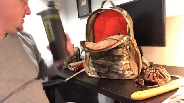 What’s inside my Hidden Woodsmen EDC Rucksack смотреть онлайн