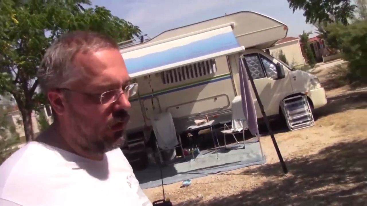 Свой автодом в Европейском кемпинге на время отпуска или путешествий. смотреть онлайн