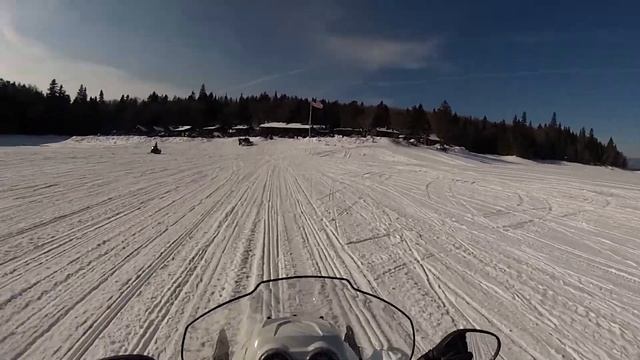 Luap Snowflake, Snowmobile NH, across lake to Bosebuck Camp GOPR0004 смотреть онлайн