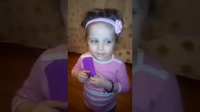 Маленькая девочка фотоаппарат смотреть онлайн