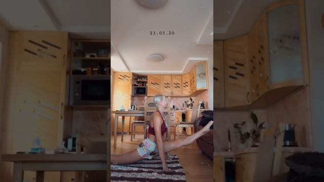 Садимся в шпагат!? смотреть онлайн