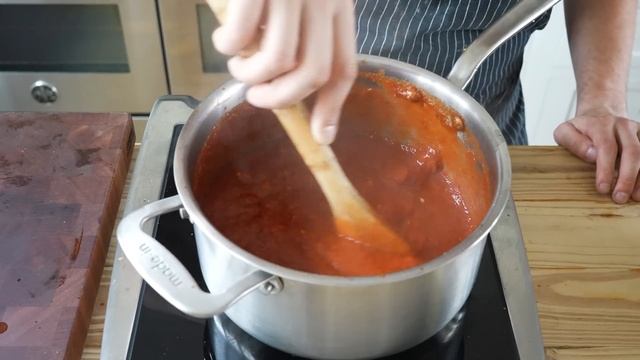 Making Jollibee Fried Chicken and Spaghetti | But Better смотреть онлайн