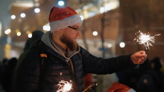 Новый год в Москве / New Year in Moscow (Fujifilm X-T20 + Meike 50 mm f1.7) смотреть онлайн