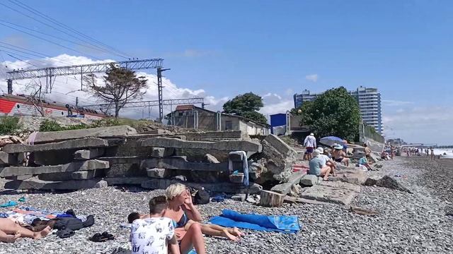 Шторм в Лазаревском. Купаться запрещено.22.07.2022. Море сегодня. смотреть онлайн