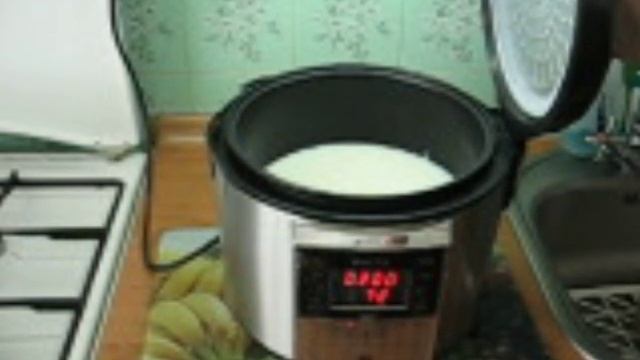 Згущене молоко в мультиварці смотреть онлайн