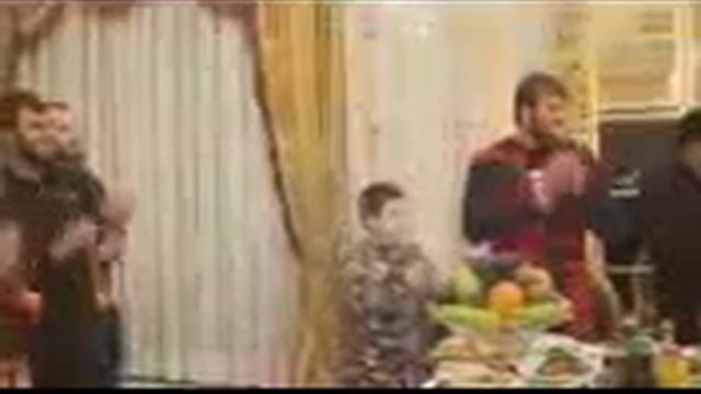 Кадыров встретился с Хабибом. И подарил ему новый Mercedes смотреть онлайн