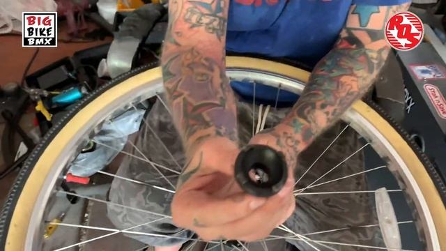 Upgrading and installing a new Ride Out Supply freewheel on my SE Big Ripper. смотреть онлайн