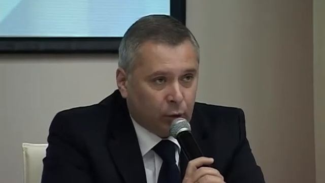 Встреча руководителя Департамента физической культуры и спорта А.О. ВОРОБЬЁВА с жителями ЮАО