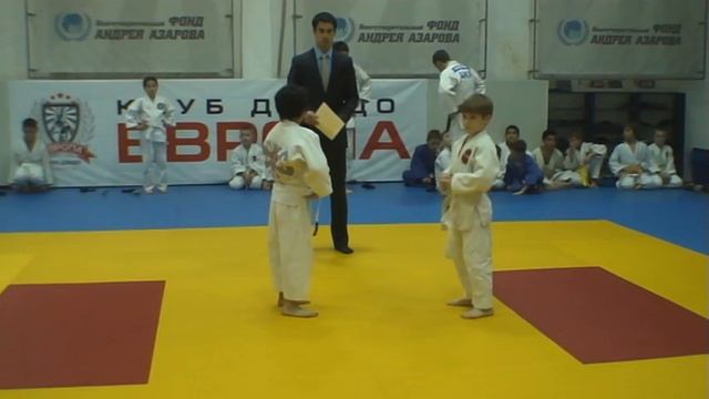 Эсадзэ Гиви Желтый пояс смотреть онлайн