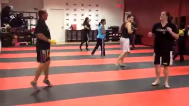 http://www.glencovekarate.com/index.php Kickboxing in Great Neck classes. смотреть онлайн