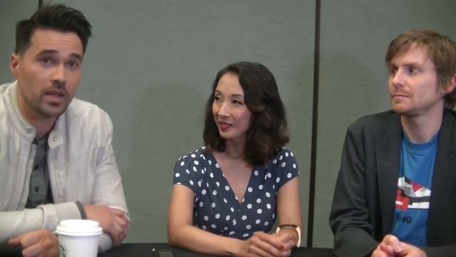 WonderCon '17 Interview: Dalton, Tancharoen & Whedon (Agents Of S.H.I.E.L.D.) смотреть онлайн