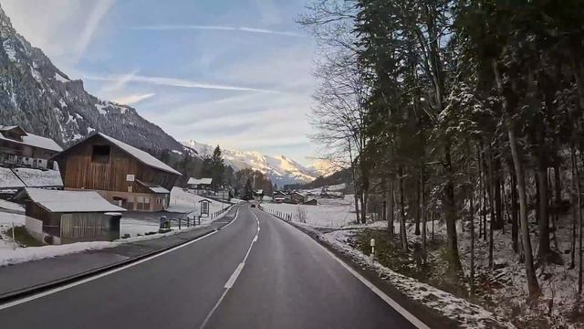 Alan Walker & Pharao & Fun Factory & Masterboy & E-Type On Swiss roads Power of the 90s смотреть онлайн