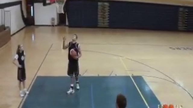 Moving without the ball (backdoor) by Ganon Baker смотреть онлайн