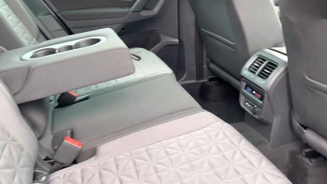 Approved Used Volkswagen Tiguan 1.5 TSI (150ps) Life EVO DSG 5 door - DP21AWC смотреть онлайн