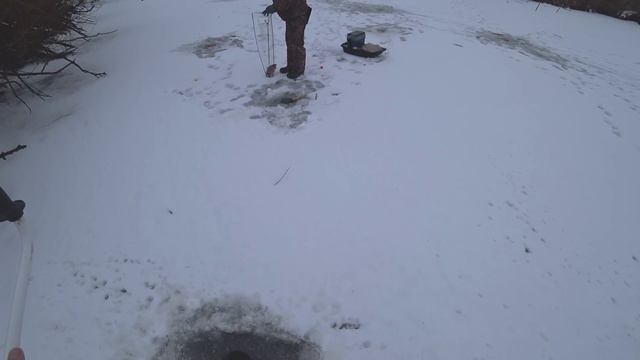 Рыбалка на хапуги в -30 ЕКЛМН. Рыбалка была удачливая и добычливая. Карась зимой. Рыбалка зимой 202 смотреть онлайн