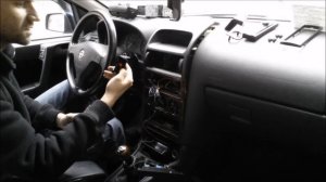 Opel Astra G - Demontaż konsoli centralnej