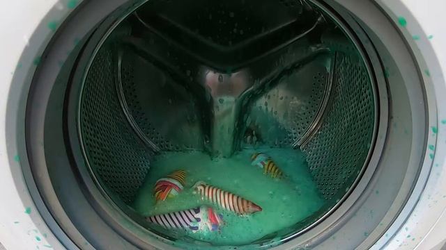 ICE CREAM CONES IN THE WASHING MACHINE смотреть онлайн