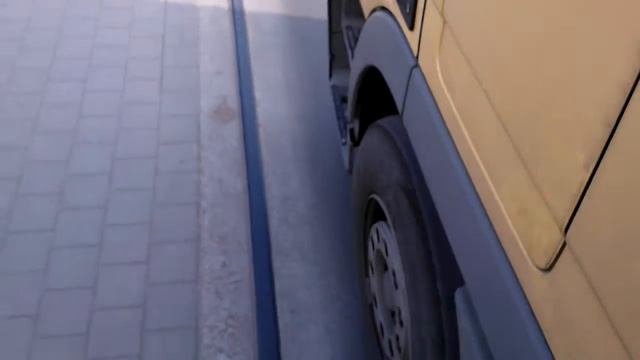 My Girlfriend driving a Mercedes Benz MP II Trucking Girl :) смотреть онлайн