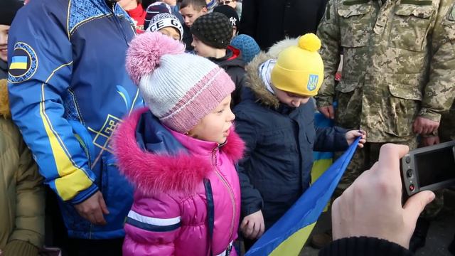 Мой город: Дети из КДЮСШ Коммунаровец собрали деньги для Киборгов 79 аэромобильной бригады смотреть онлайн